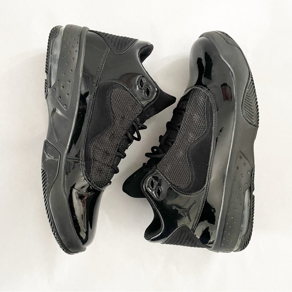 Men's Jordan Max Aura Triple Black Size 8.5